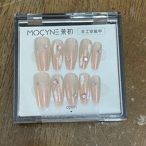 MOCYNE False Nails with Rhinestones